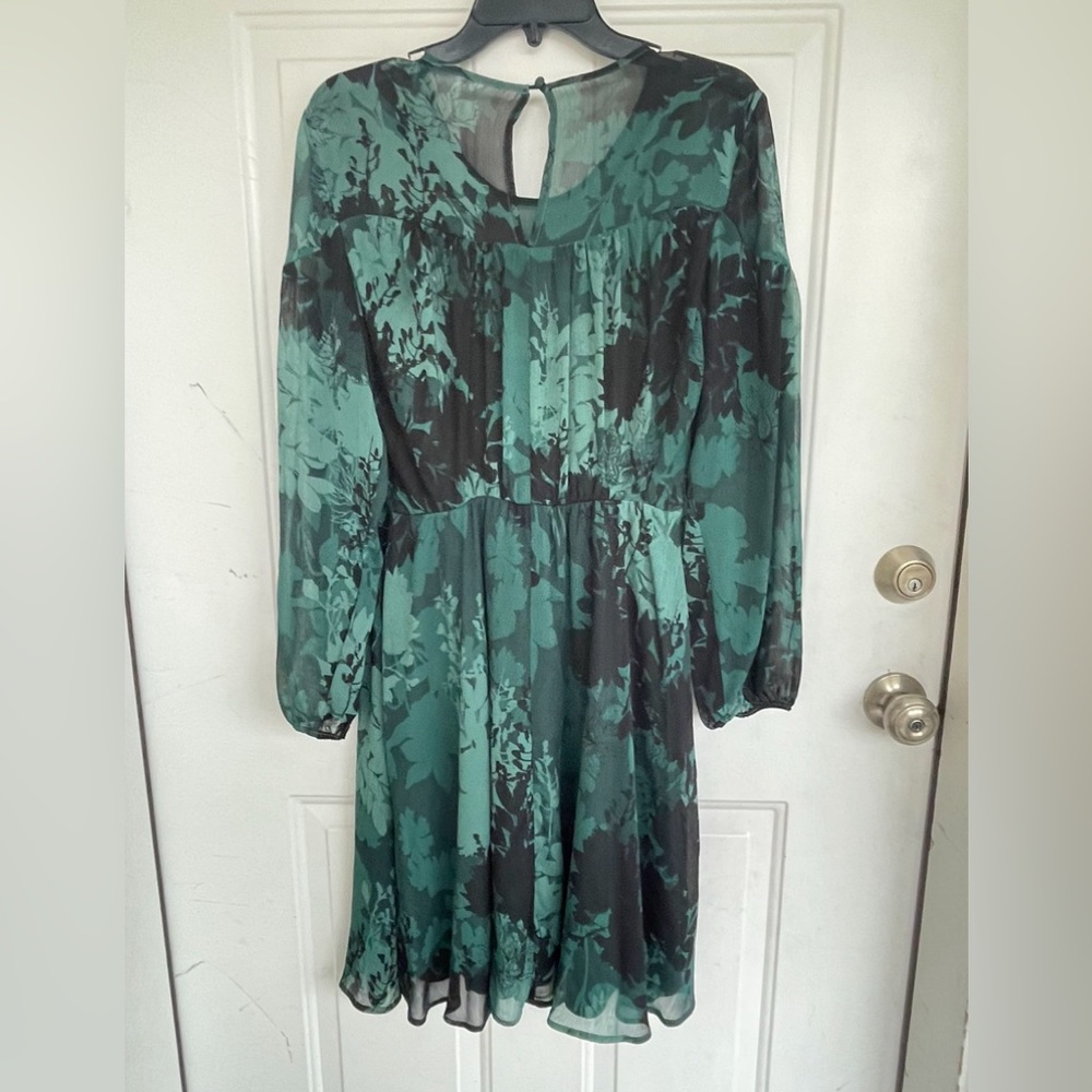 CALVIN KLEIN Printed Fit & Flare Dress Shear black/green floral pattern Size 8